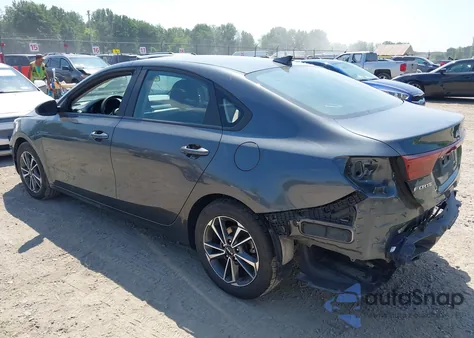 2022 Kia Forte Lxs z USA, uszkodzony, nr VIN 3KPF24AD7NE431771